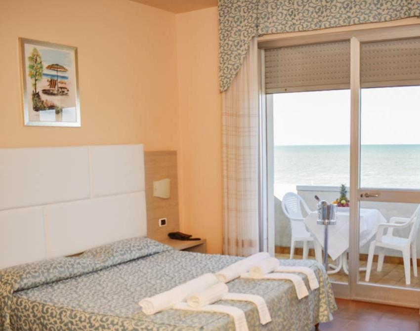 hotel-costaverde it camere-e-stanze-in-offerta-sul-lungomare-di-tortoreto-lido 021