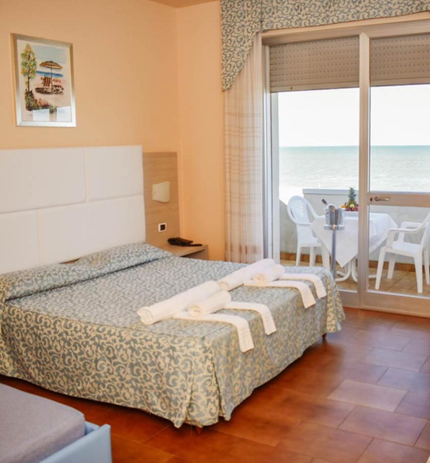 hotel-costaverde en rooms-and-halls-on-offer-on-the-seafront-of-tortoreto-lido 018