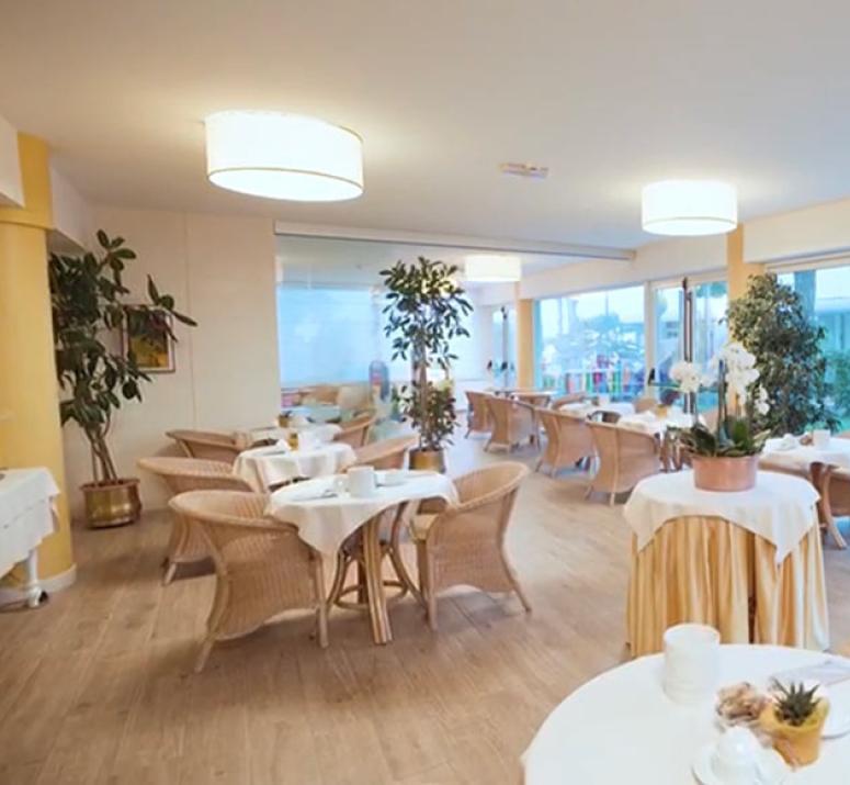 hotel-montecarlo it ristorante-bibione 023