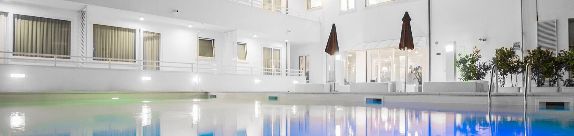 hotelmokambo fr hotel-cesenatico-avec-piscine 009