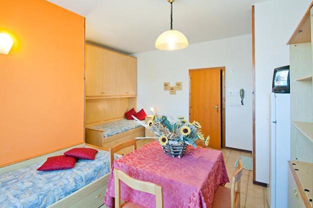 hotels-elcid-campeador en torre-pedrera-apartment-complex 010