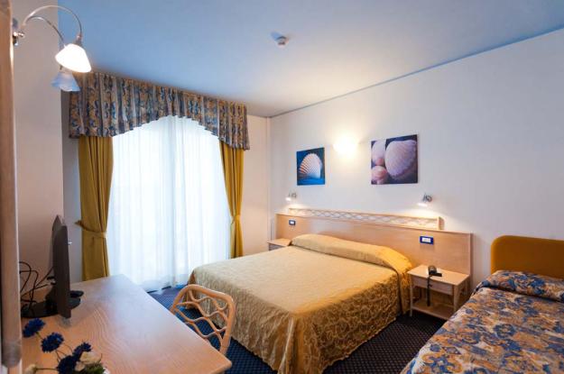 hotels-elcid-campeador en room 021