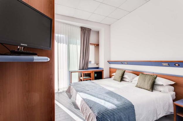 hotels-elcid-campeador fr chambre 020