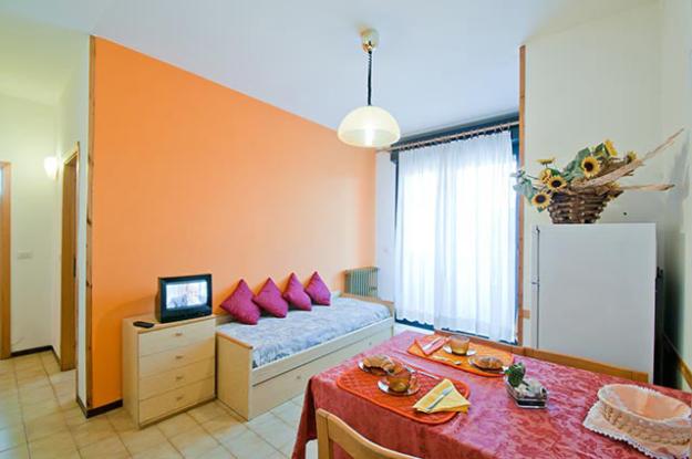 hotels-elcid-campeador en torre-pedrera-apartment-complex 014
