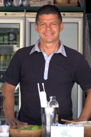 Jose Eronildes Gonzaga Bezerra - Barman Jose Eronildes Gonzaga Bezerra - Barman