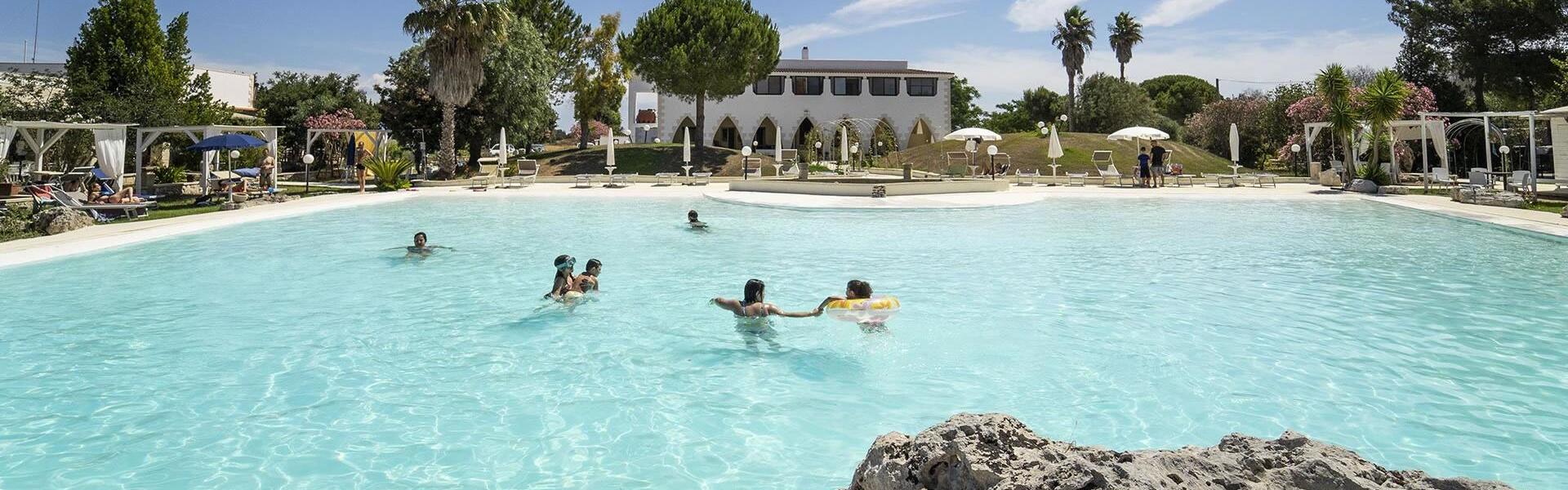 villaconcamarco it offerta-vacanza-di-settembre-in-salento-in-agriturismo-con-piscina 003